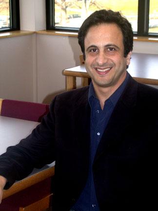 Dr. Anouar Majid